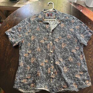UNTUCKit Large Men's Button Down Short Sleeve